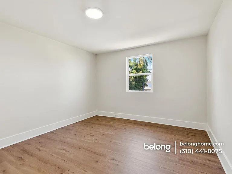 1474 W Vernon Ave #3 — Photo 15