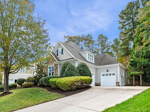 3rd image of 939 Alden Bridge Dr