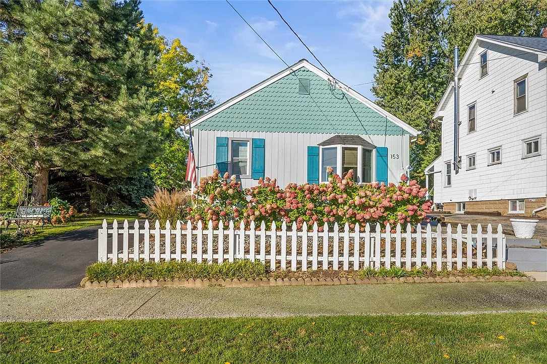 153 Alpha St photo 1