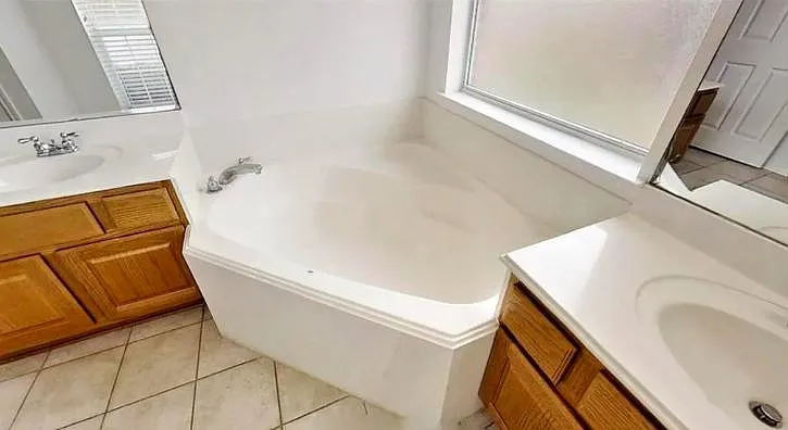 4214 Alexandria Ave — Photo 21