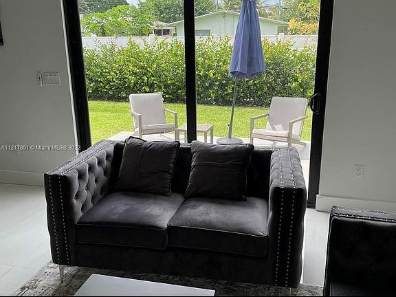 5th image of 3282 SW 44th St #0