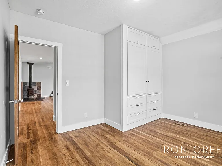 409 W Ada St — Photo 26
