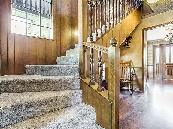 5th image of 5004 Old Orchard Dr