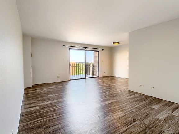 2nd image of 480 S Marion Pkwy APT 1402