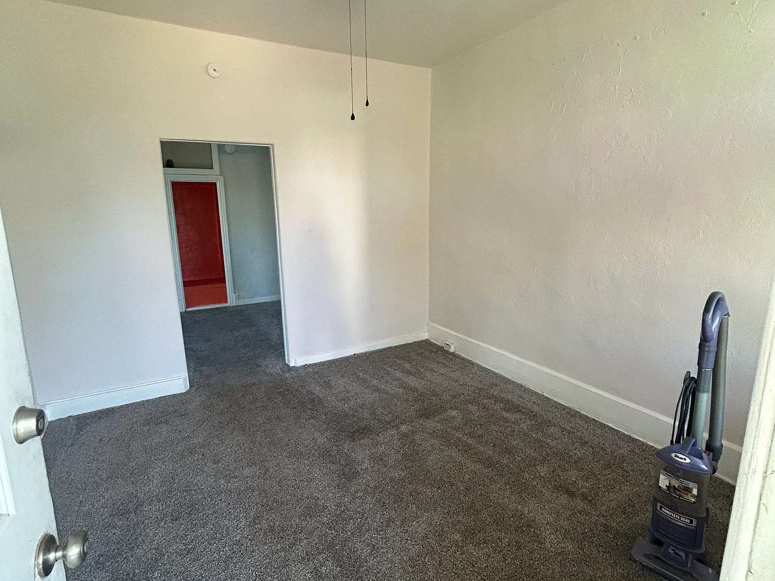 2 bed, 700 sqft, $1,000 — Photo 4