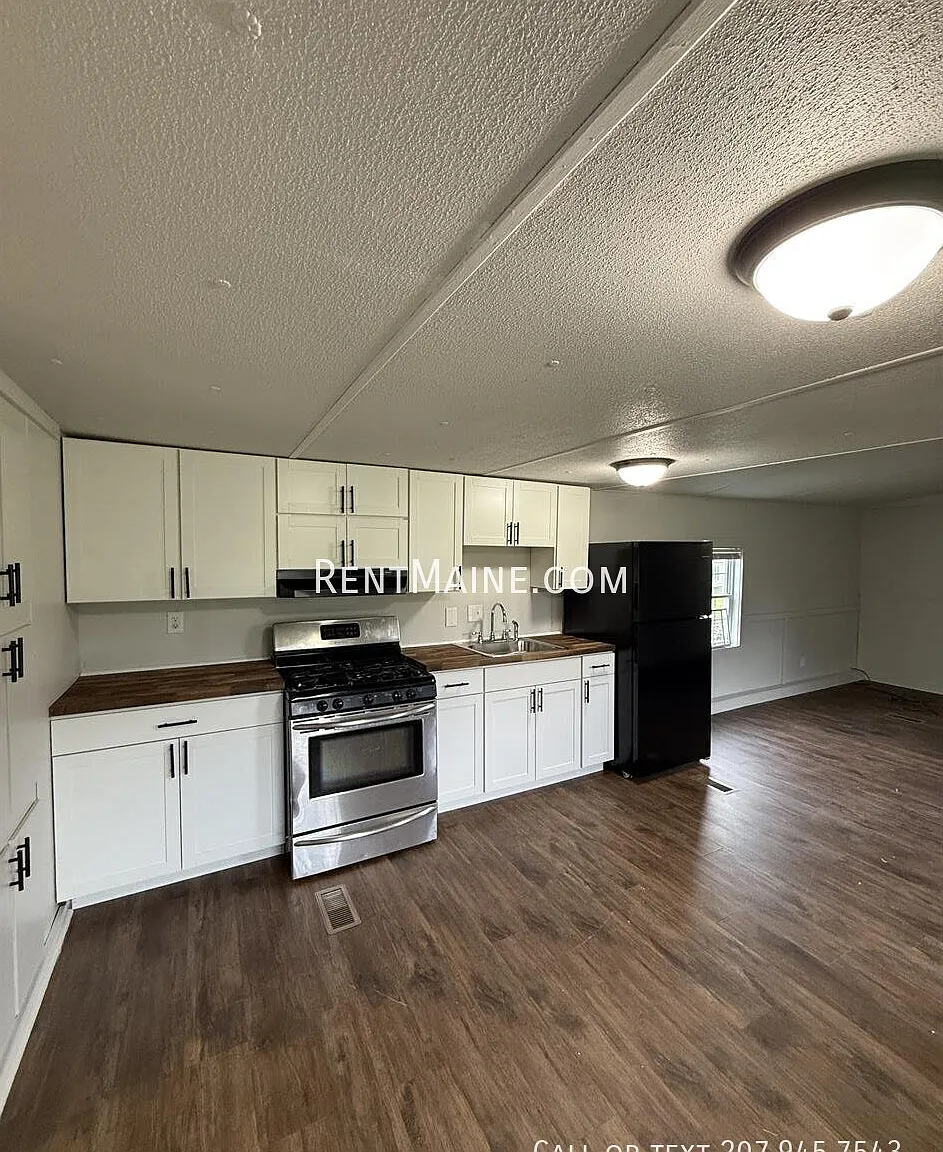 3 bed, 1.5 bath, $1,150 — Photo 2