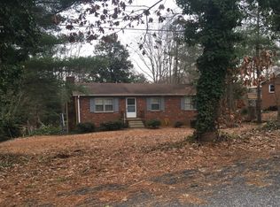 2051 Rougemount Ln, Kernersville, NC 27284