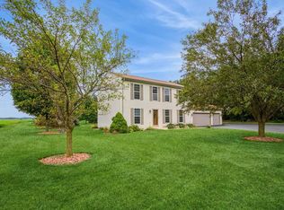 23621 Dover Line Rd, Waterford, WI 53185