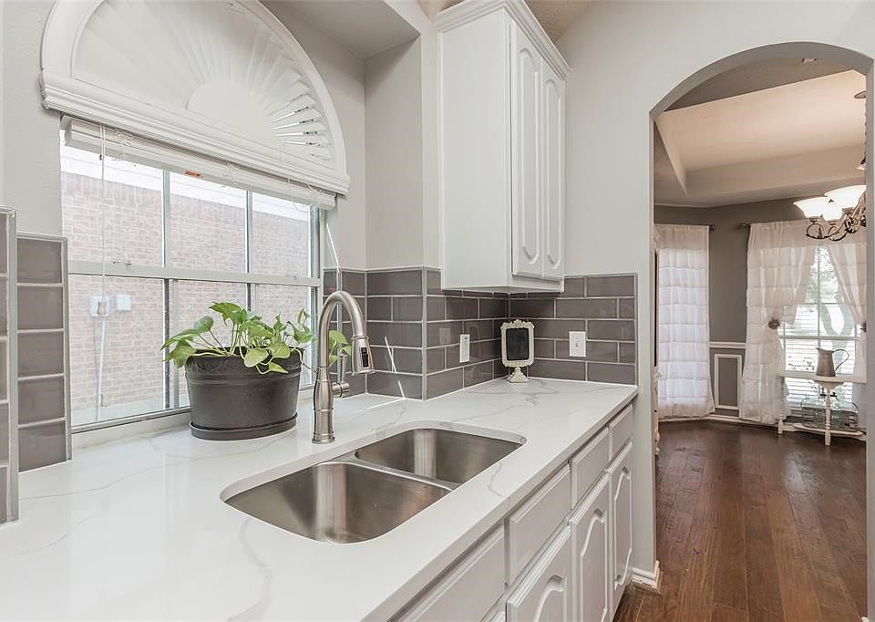 1st image of 22927 Creekside Gate Ct
