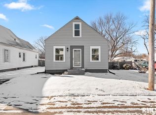 1715 N 8th St, Springfield, IL 62702