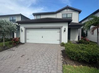 6134 Bluestar Ct, Lakewood Ranch, FL 34211