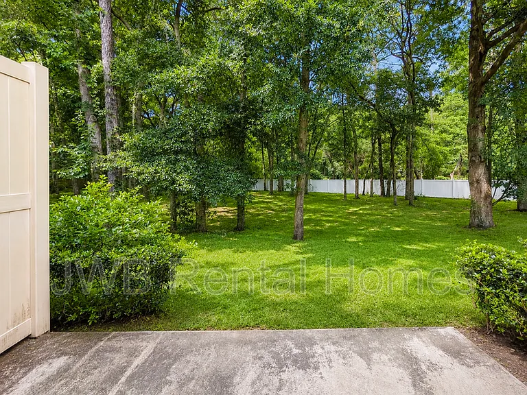 3617 Hartsfield Forest Cir — Photo 16
