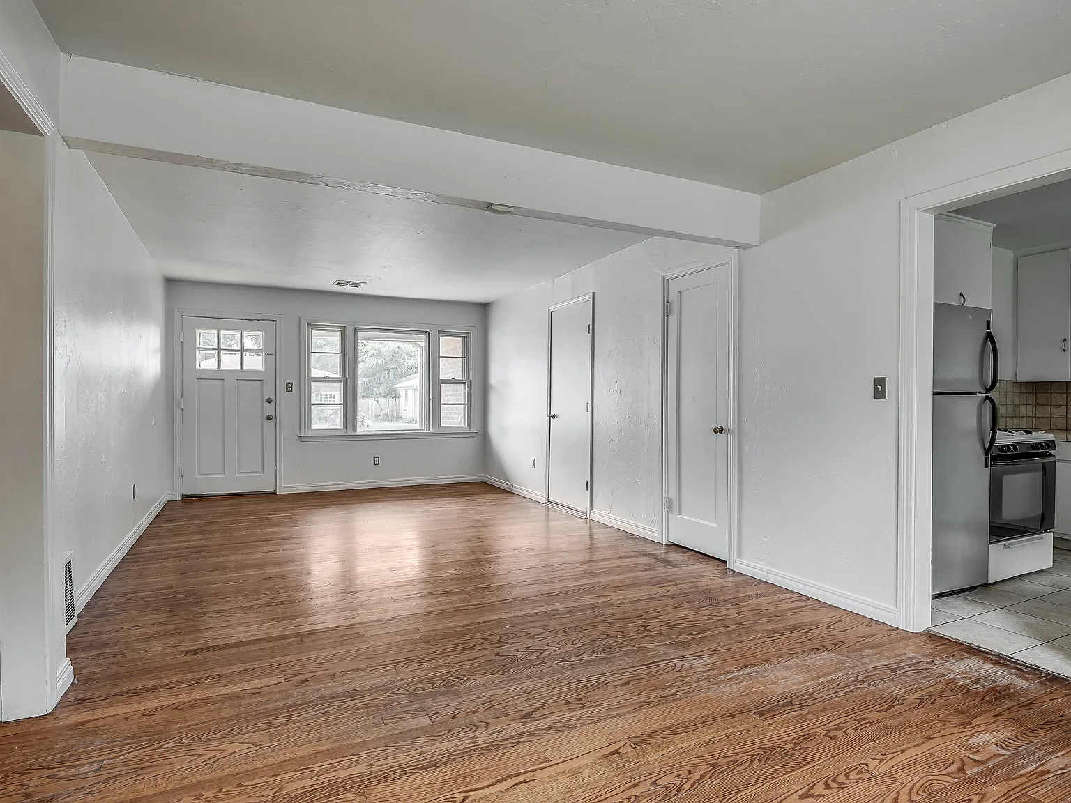 1711 Brighton Avenue - 1 — Photo 2