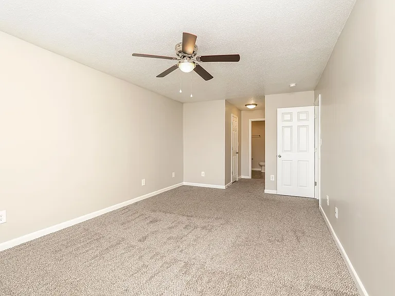 Wendover Ridge Apartments — Photo 45