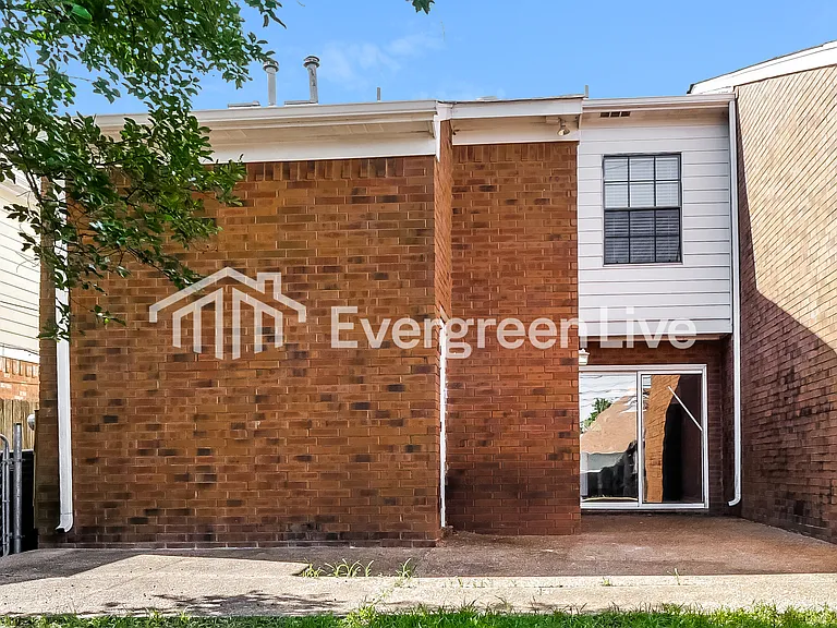 8260 Cedar Chest Dr — Photo 15