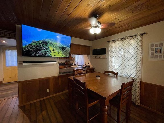 4th image of 41015 Oak Dr
