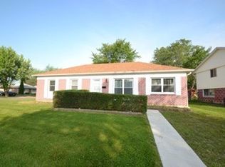 1704 Genauldi Ave, Streamwood, IL 60107