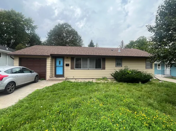 5631 Rhode Island Ave N, Crystal, MN 55428