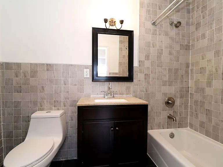 206 Beacon Ave #2 — Photo 28