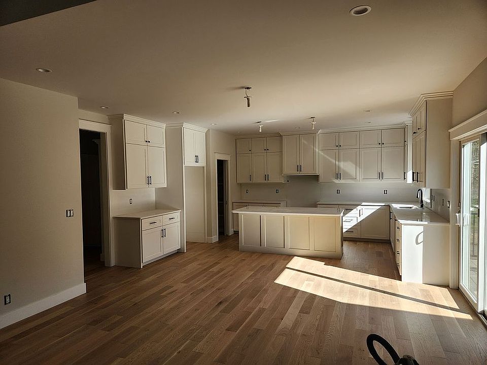 10160 Whitneyville Rd SE, Alto, MI 49302 Zillow