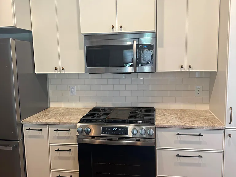 2528 NW 12th St #3 — Photo 8