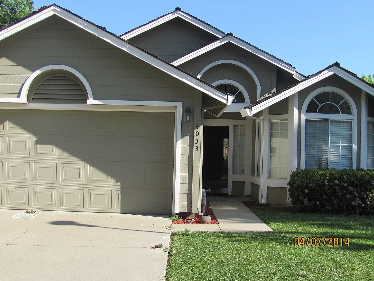 4033 Diane Dr photo 1
