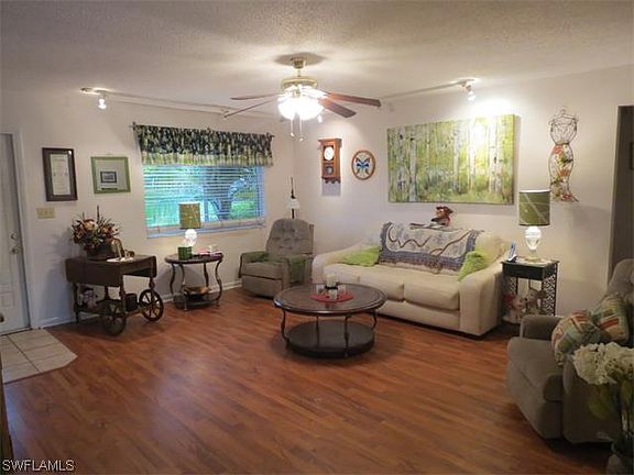 3rd image of 1032 SE 20th Ave