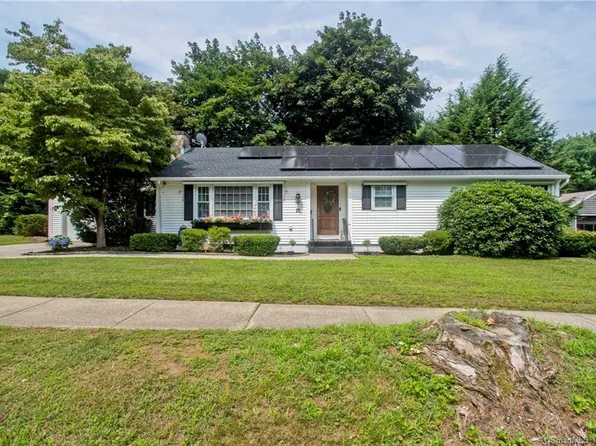 27 Longview Road, Enfield, CT 06082