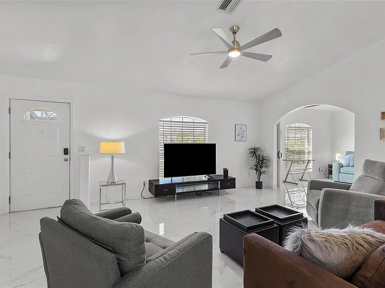 3620 Candia Ave — Photo 7