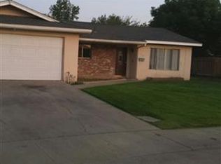 528 Mountain View Dr, Lindsay, CA 93247