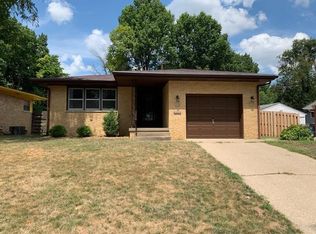 2015 Brentwood Dr, Springfield, IL 62704