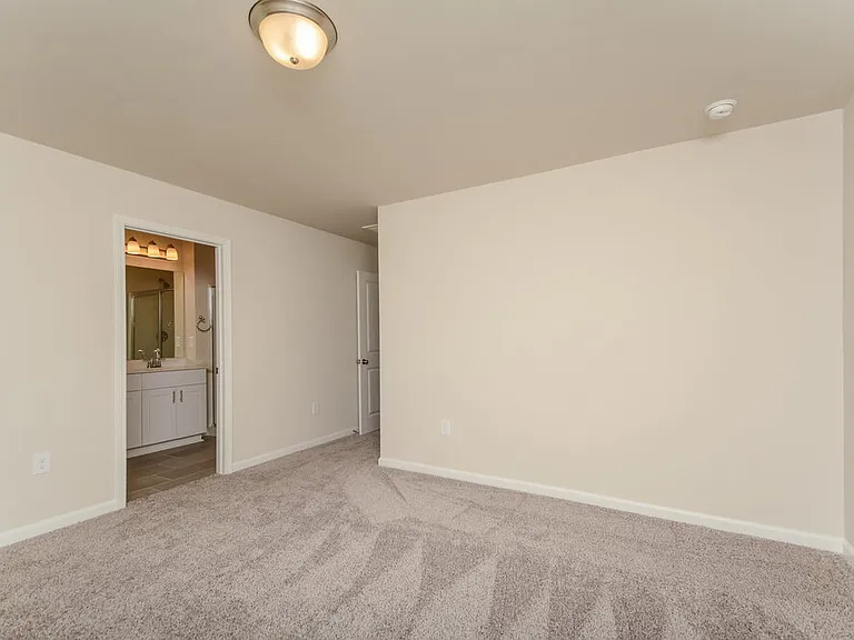 217 Brook Farm Ln — Photo 9