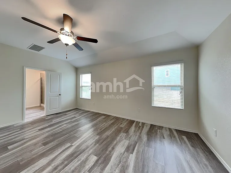 10909 Rome Ave — Photo 11