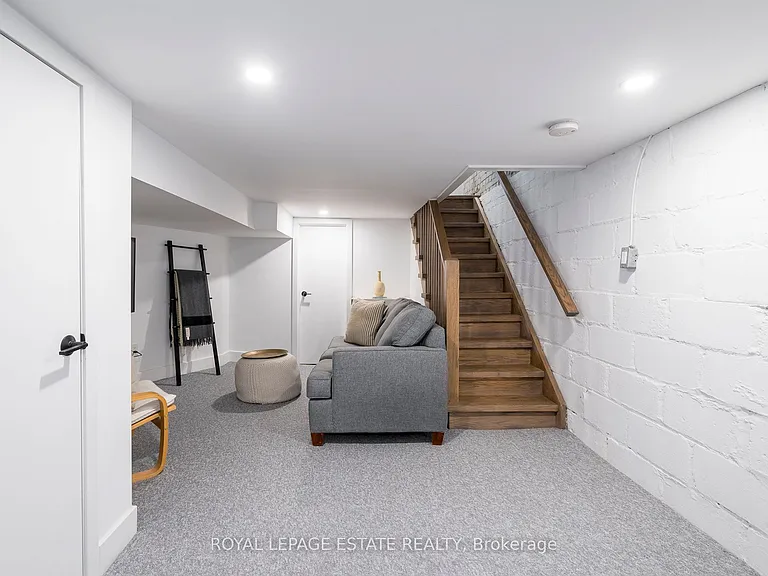 2 Rushbrooke Ave — Photo 26