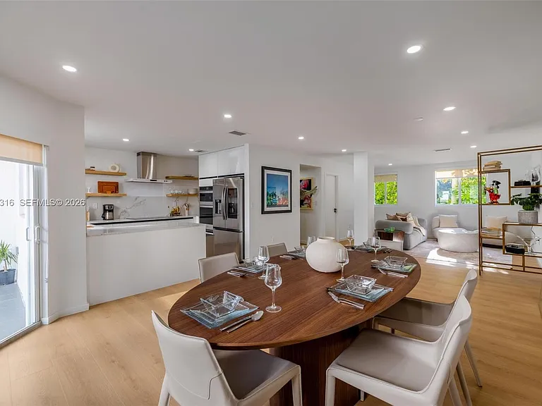 1975 Calais Dr #4 — Photo 10