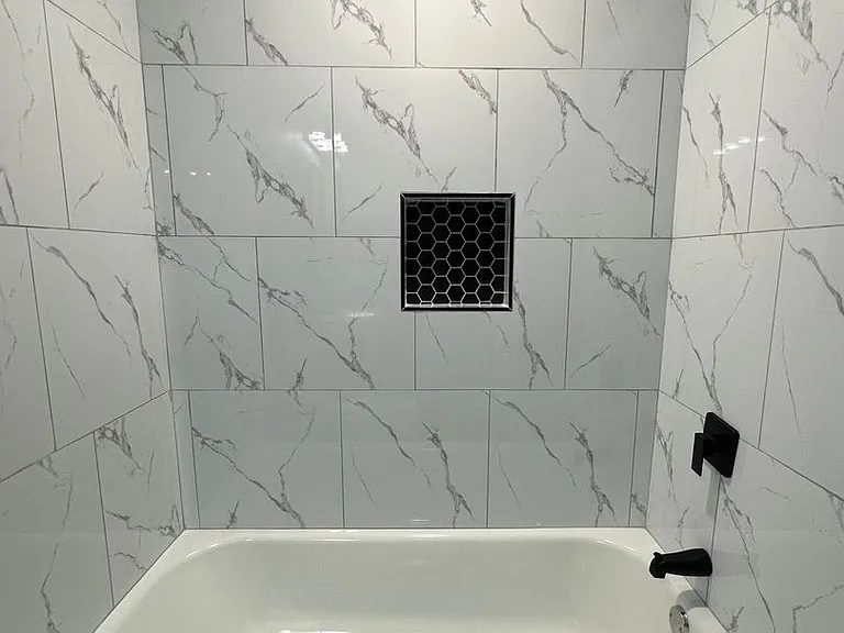 740 16th Ave SW — Photo 10