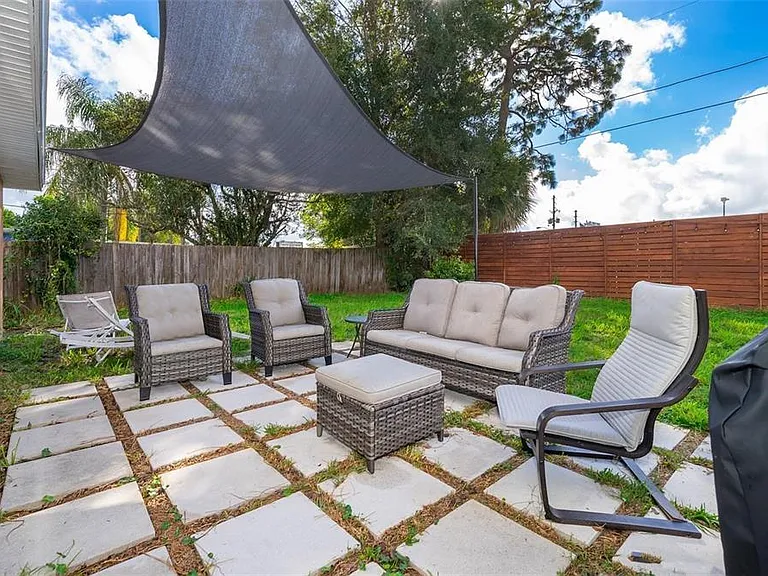 814 Malone Dr — Photo 18