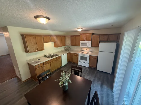 872 Edgewater Dr, Polk City, IA 50226