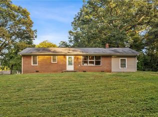 280 Chapel Dr, Lexington, NC 27295