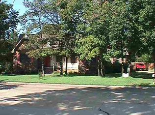 1 River Oaks Blvd, Searcy, AR 72143