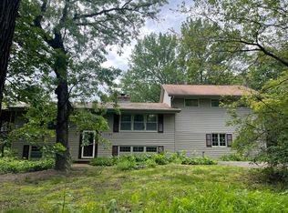 11140 Bloomington Ferry Rd, Bloomington, MN 55438