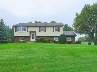 2644 Rising Sun Rd, Slatington, PA 18080