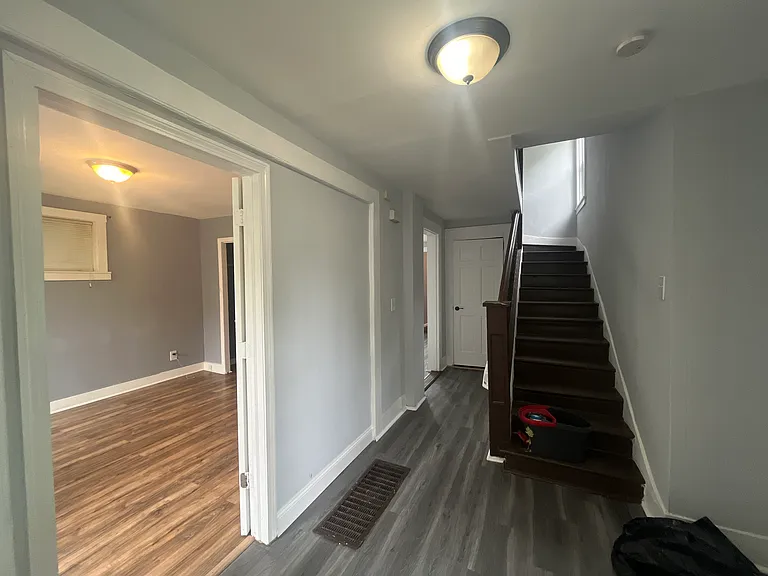 147 Winchester Ave — Photo 26
