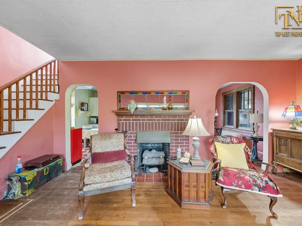 310 Brighton Avenue image 14 of 29