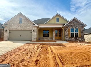 207 Golden Chestnut Bnd, Bonaire, GA 31005