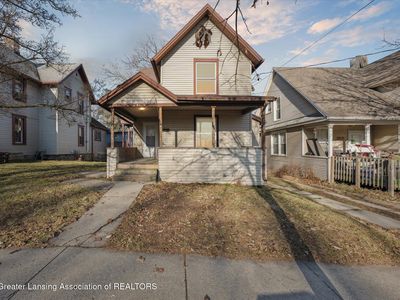 909 N Sycamore St, Lansing, MI, 48906