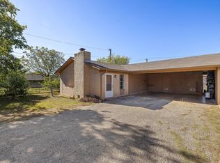 2402 Cottonwood Dr #B, Georgetown, TX 78628