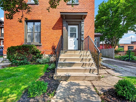 3rd image of 631 Peel St