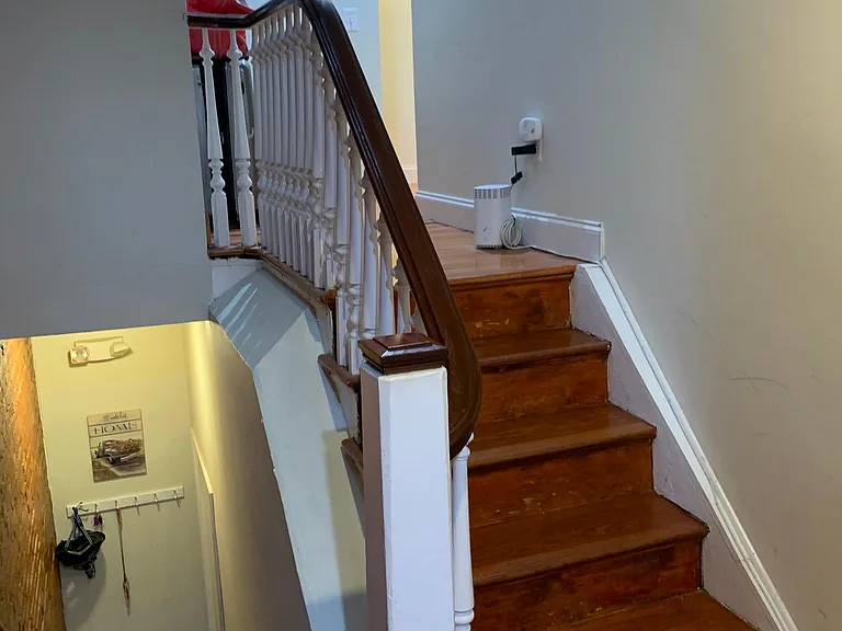 654 N 15th St #3 — Photo 9