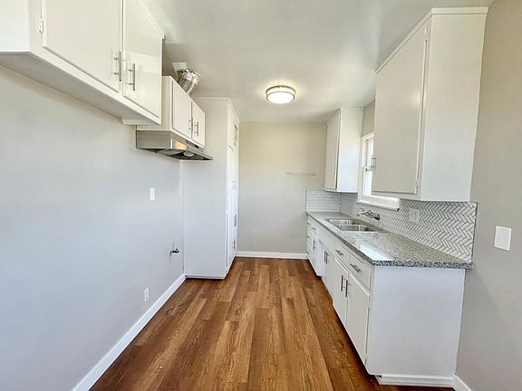 2nd image of 1316 W 110th St APT 3
